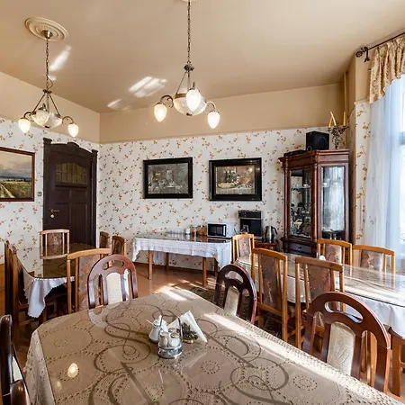 Hotel Pod Zamkiem 2*